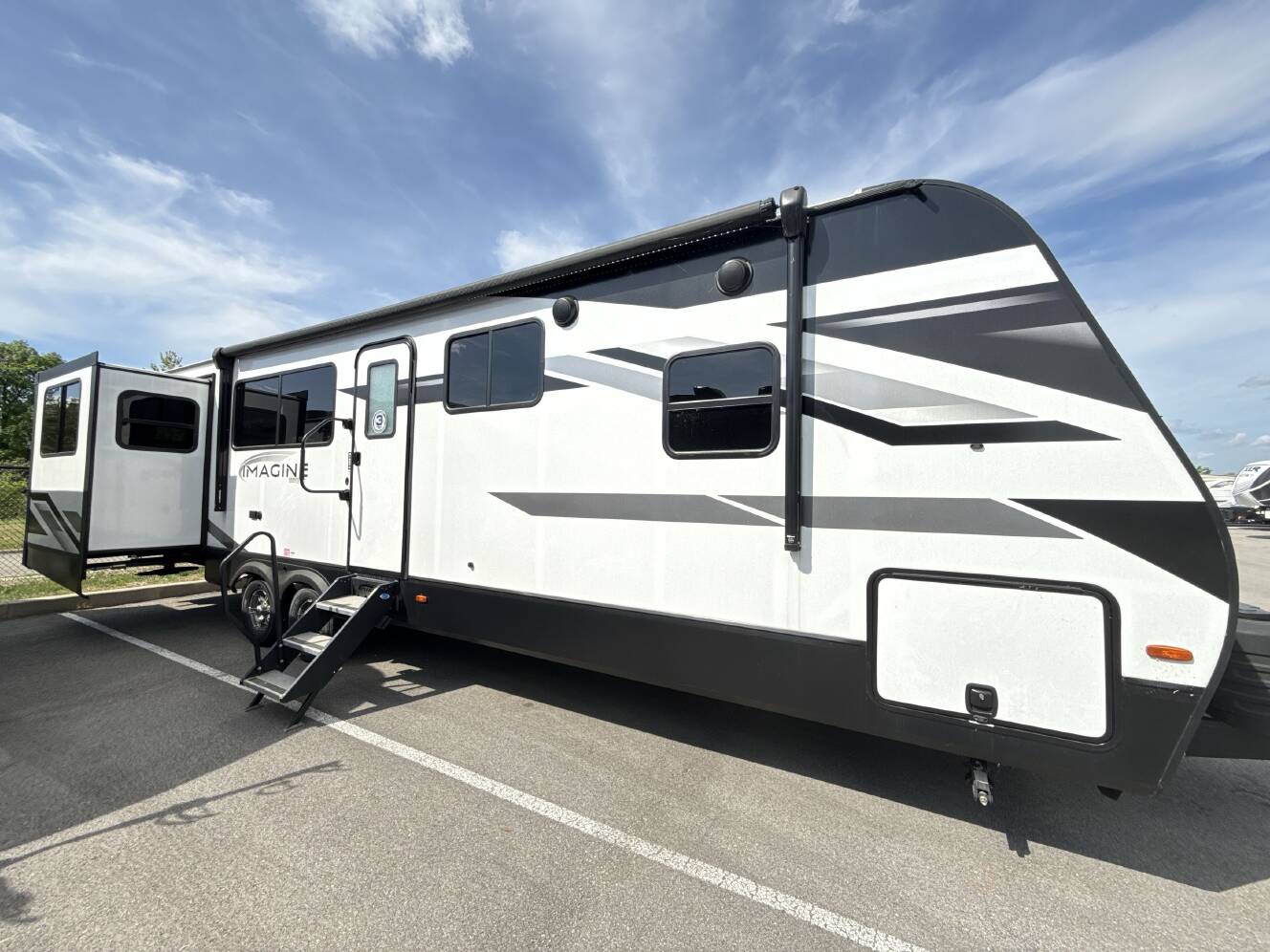 A photo of this 2024 Grand Design IMAGINE 3100RD