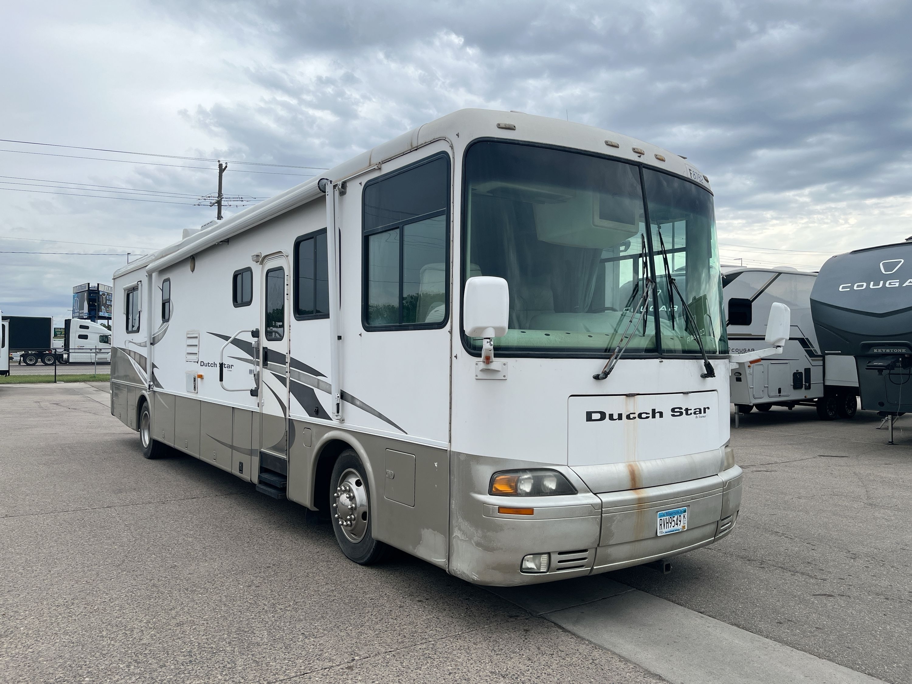2002 Newmar DUTCH STAR 4097-FREIGHTLINER 330HP in west fargo ND
