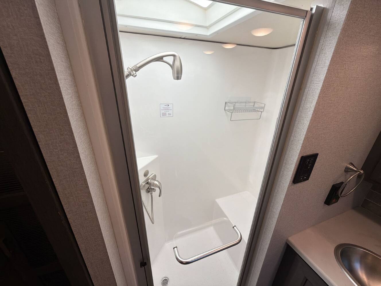 A photo of this 2023 Thor PALAZZO 37.5