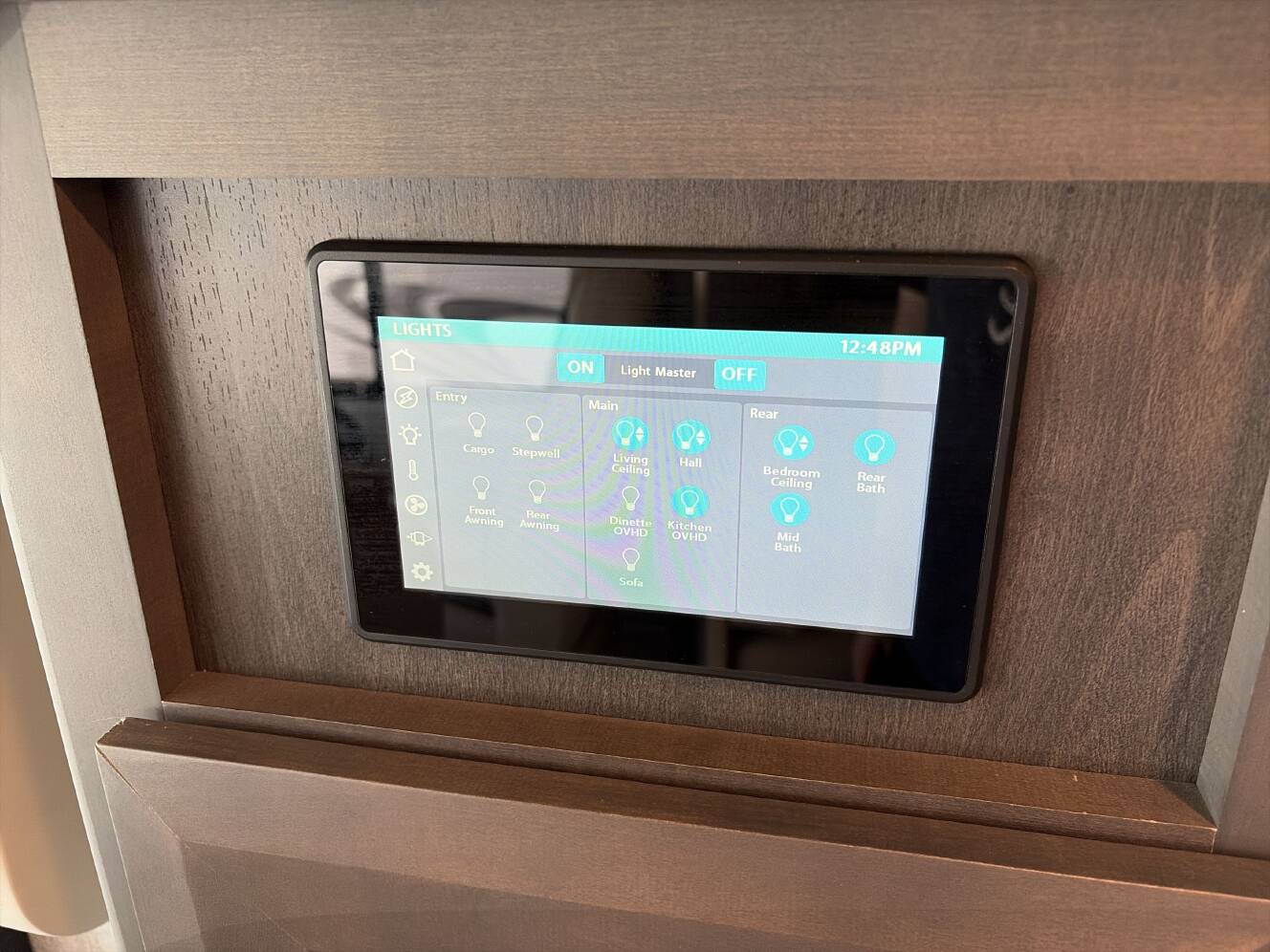 A photo of this 2023 Thor PALAZZO 37.5