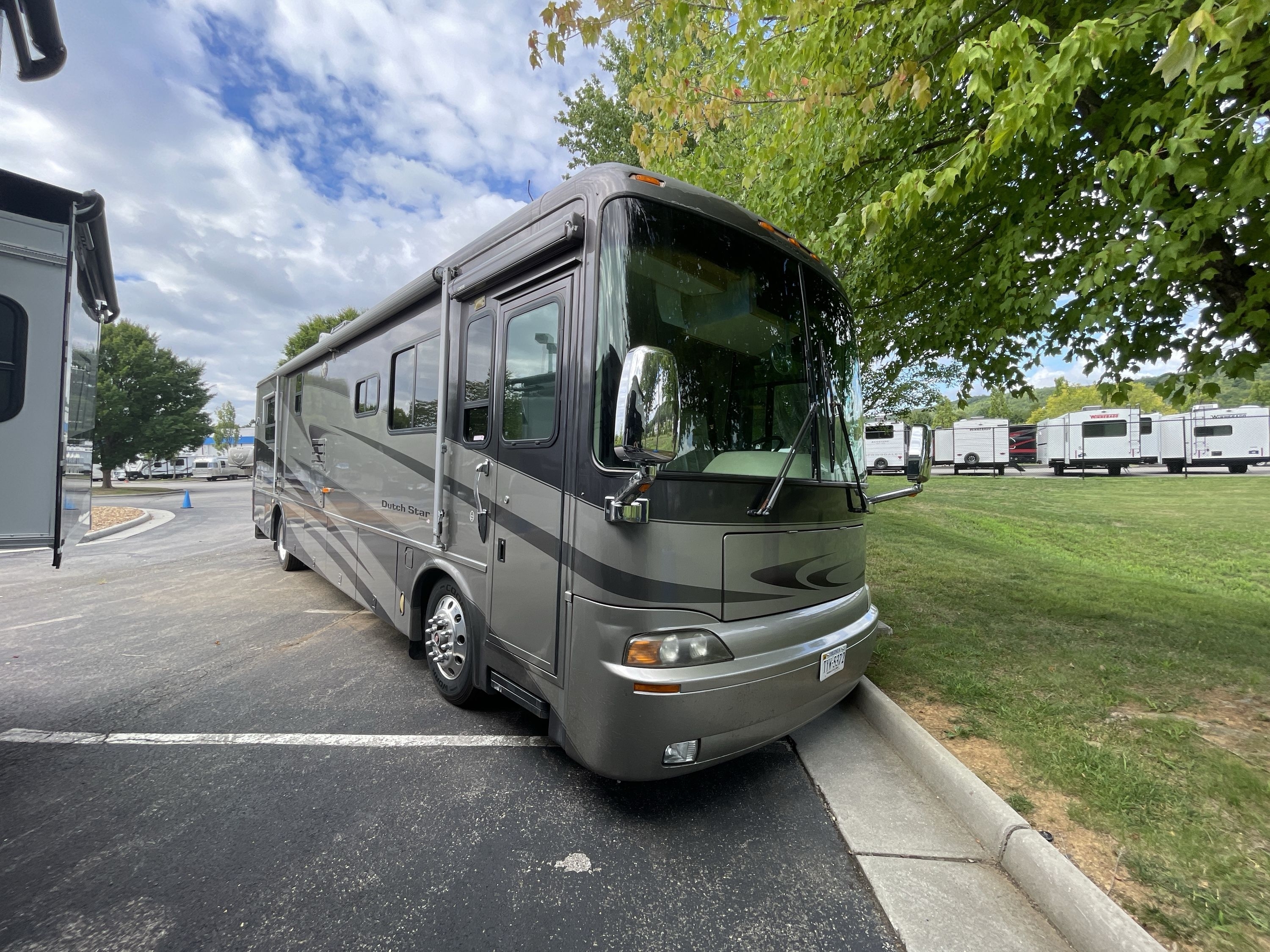 2005 Newmar DUTCH STAR 3810-SPARTAN 370HP RV