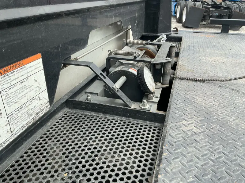 2024 FREIGHTLINER BUSINESS CLASS M2 106