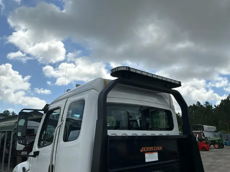 2024 FREIGHTLINER BUSINESS CLASS M2 106