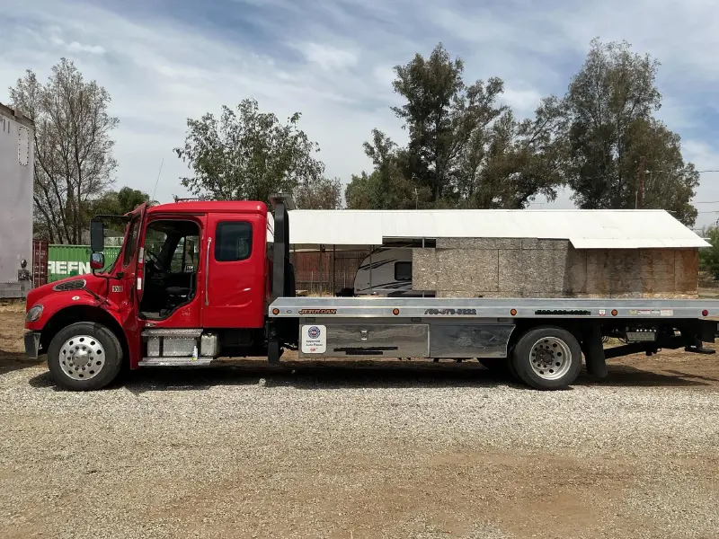 2023 FREIGHTLINER BUSINESS CLASS M2 106