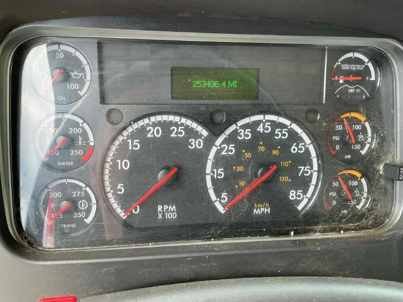 2023 FREIGHTLINER BUSINESS CLASS M2 106
