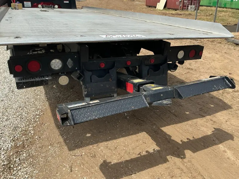 2023 FREIGHTLINER BUSINESS CLASS M2 106