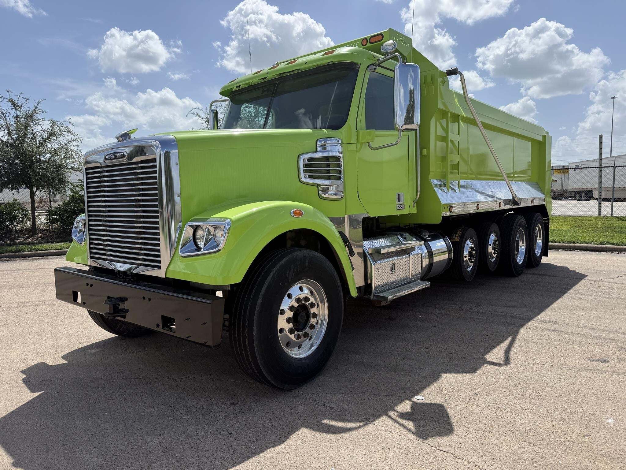 2016 FREIGHTLINER 122 SD in Houston, TX