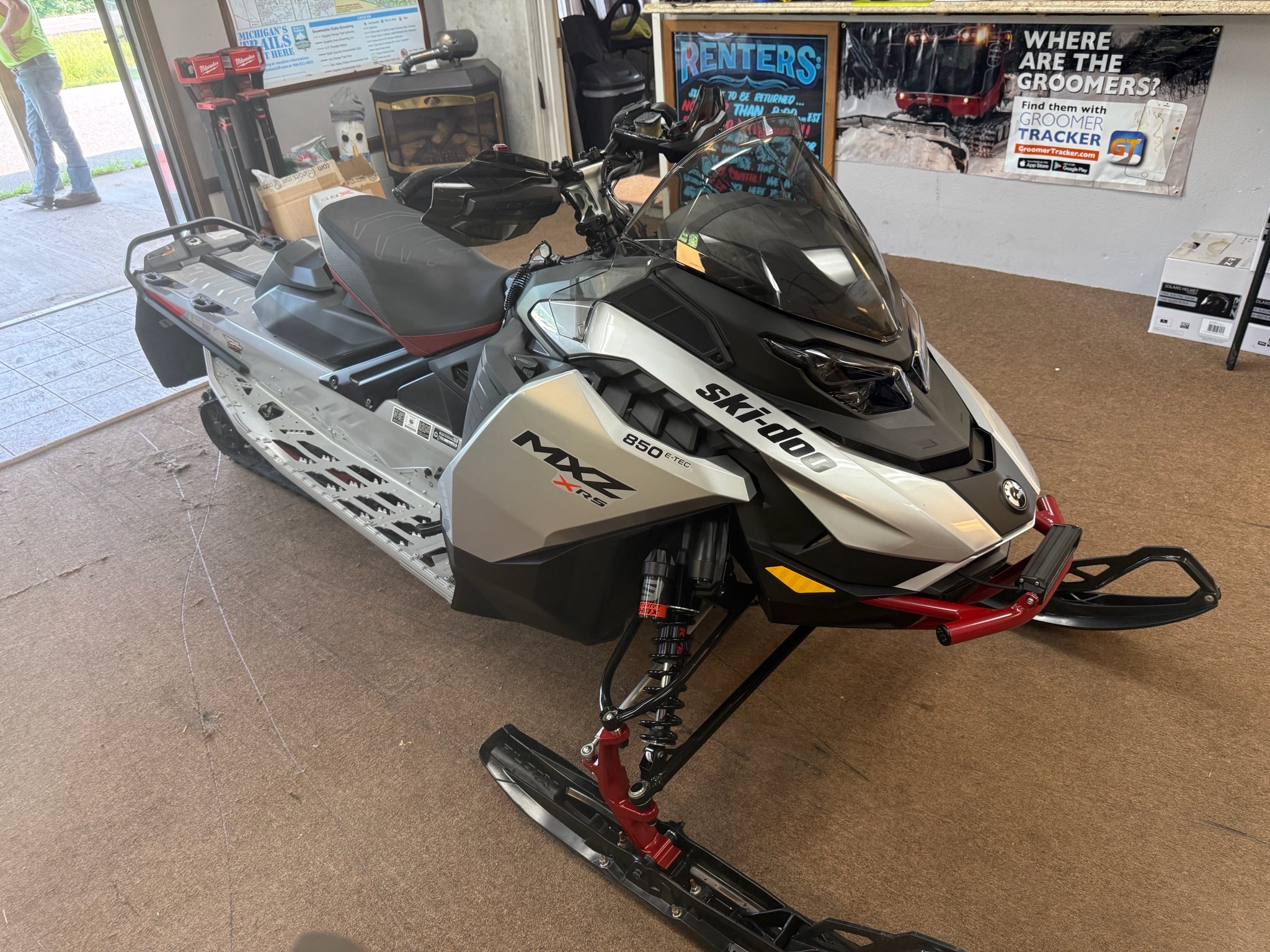2024 Ski-Doo MXZ X-RS 137 850 E-TEC ES w/ Smart-Shox Ice Ripper XT  in bergland MI