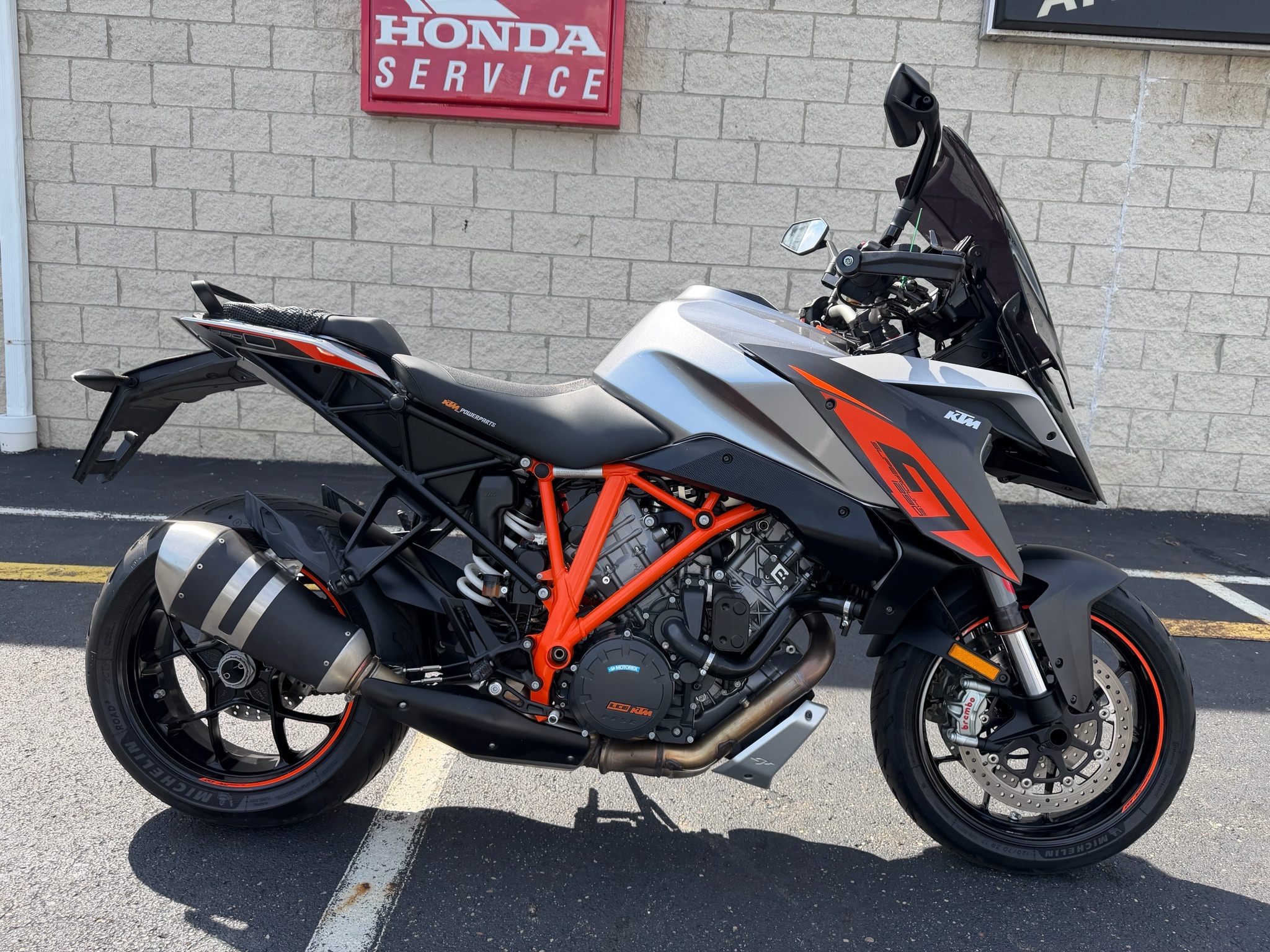 2017 KTM 1290 Super Duke GT SUPER DUKE GT in Massillon, OH
