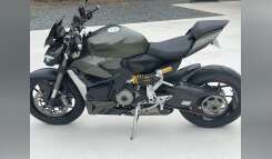 2023 Ducati STREETFIGHTER V2 Sportbike motorcycle