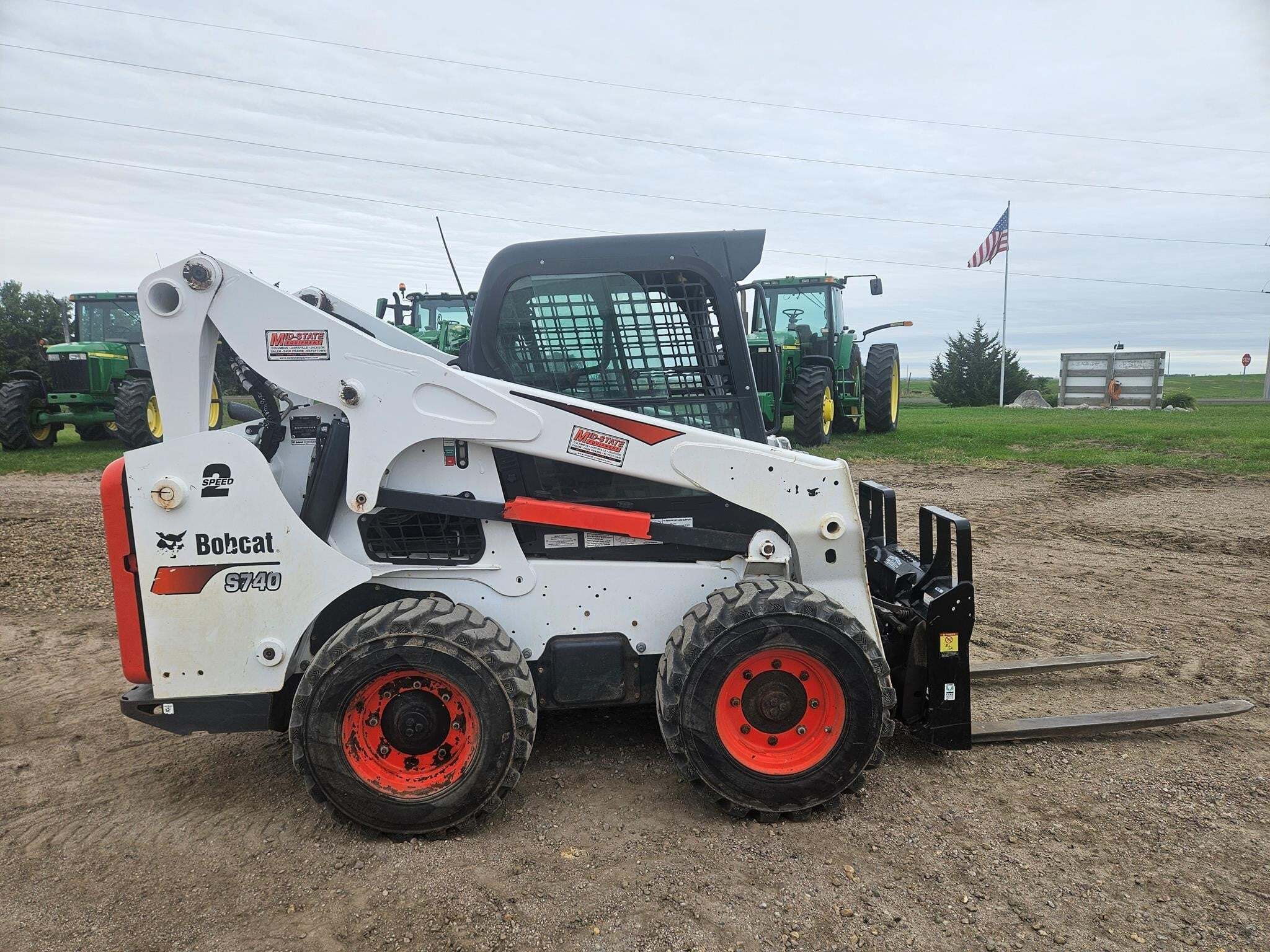 2020 BOBCAT S740 in Wessington Springs, SD