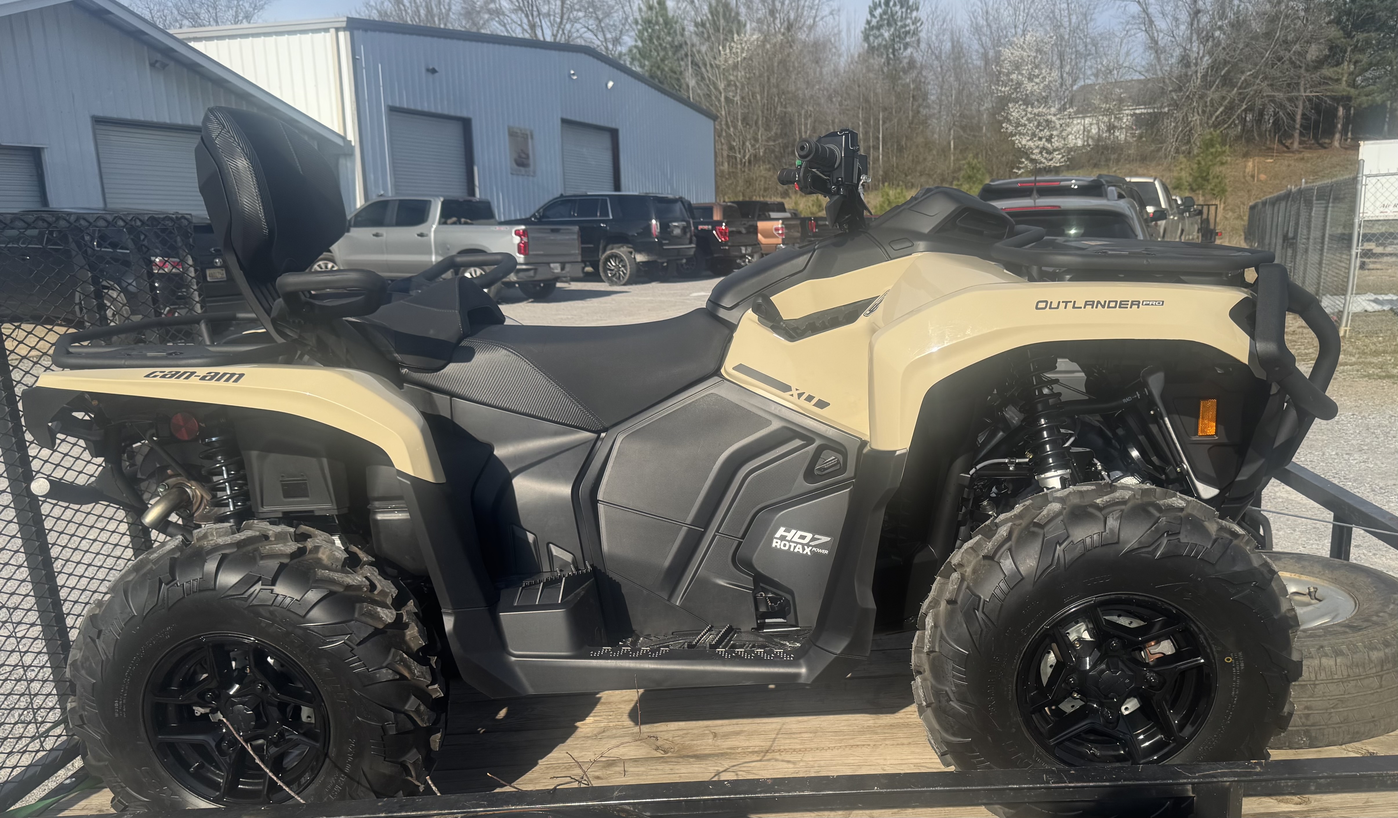 2026 Can-Am OUTLANDER MAX PRO XU HD7 Recreation/Utility ATV