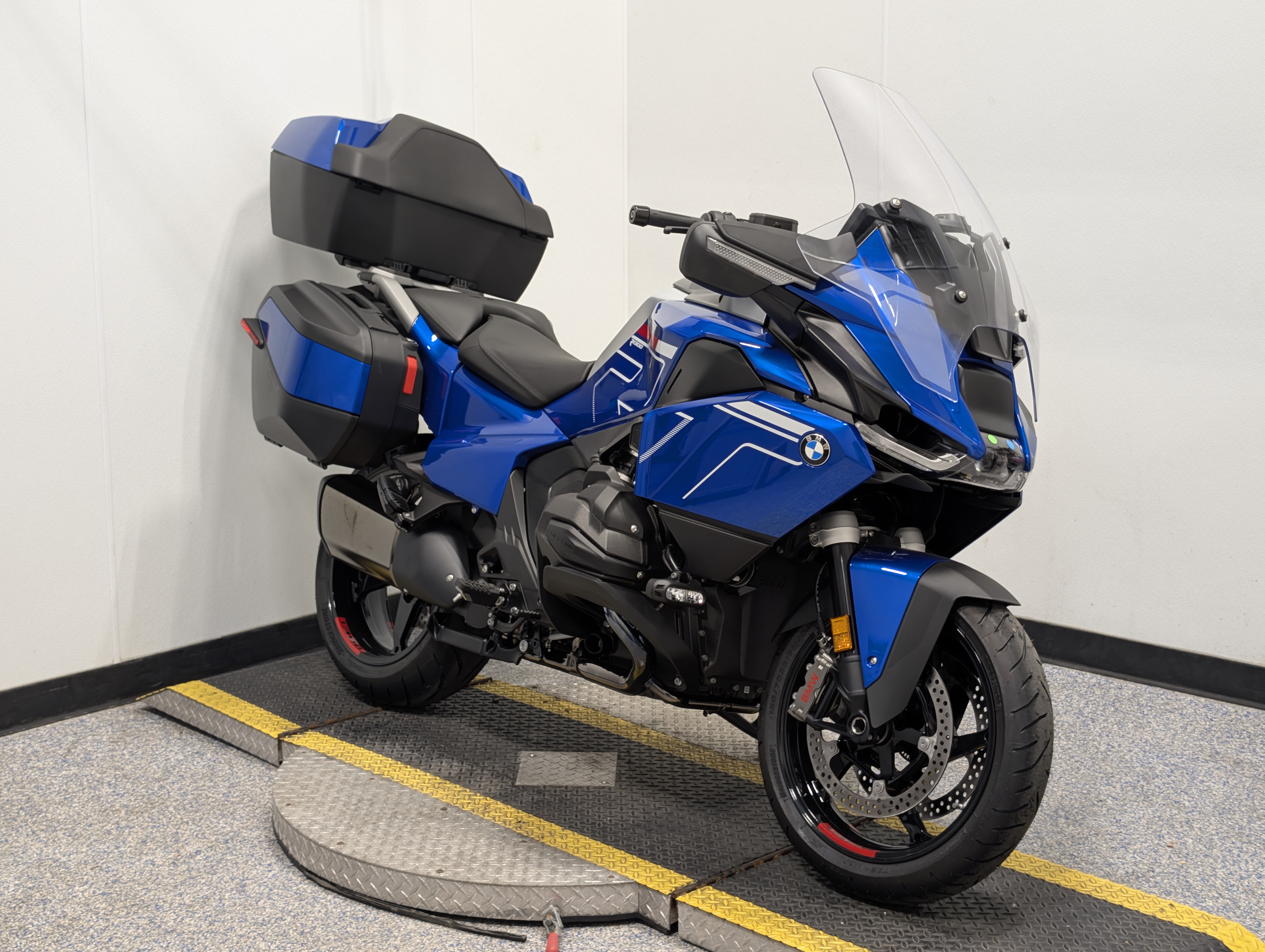 2026 BMW R 1300 RT in Auburn, MA