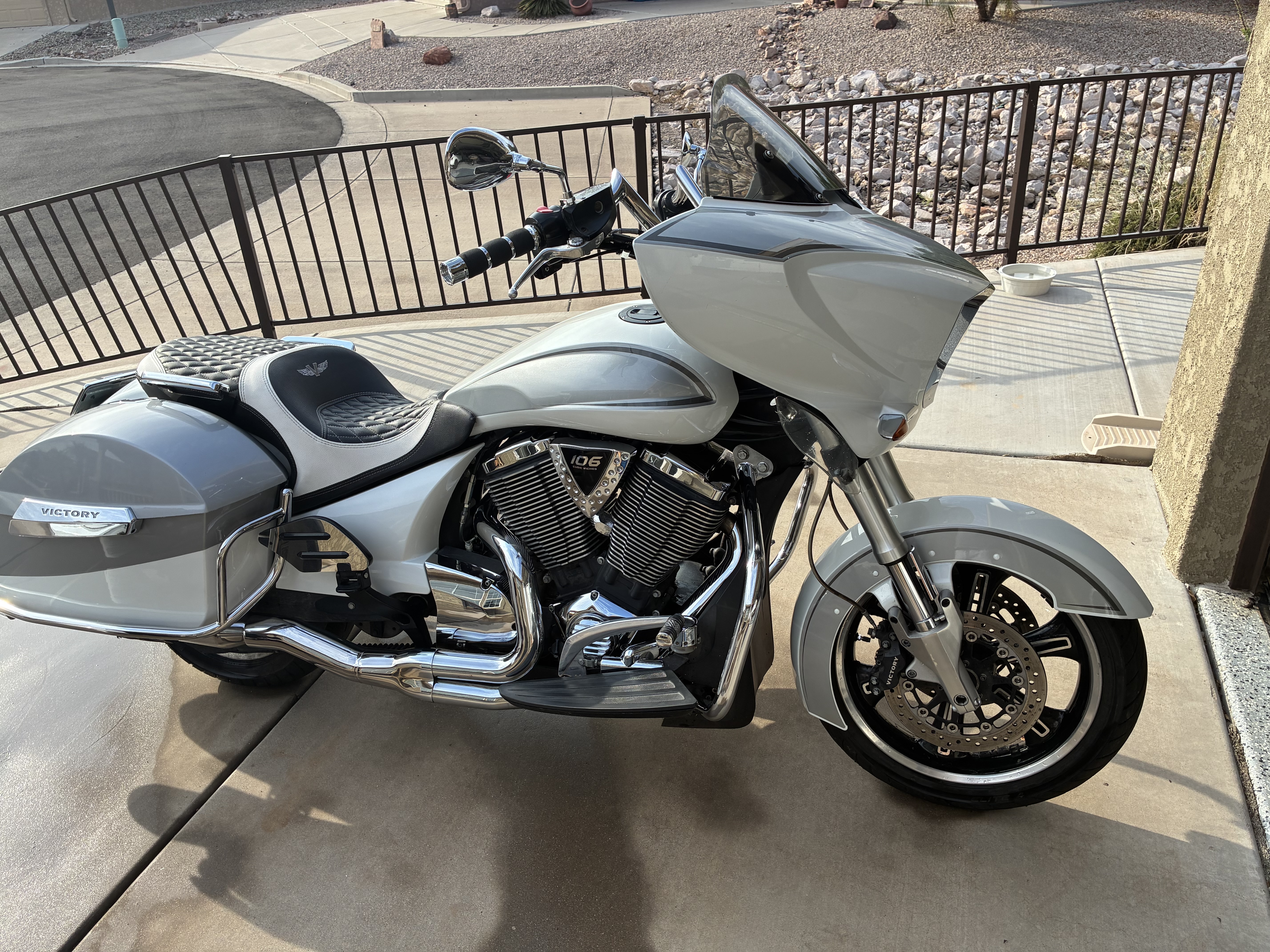 2011 Victory CROSS COUNTRY TOUR BASE BASE in Gold Canyon, AZ