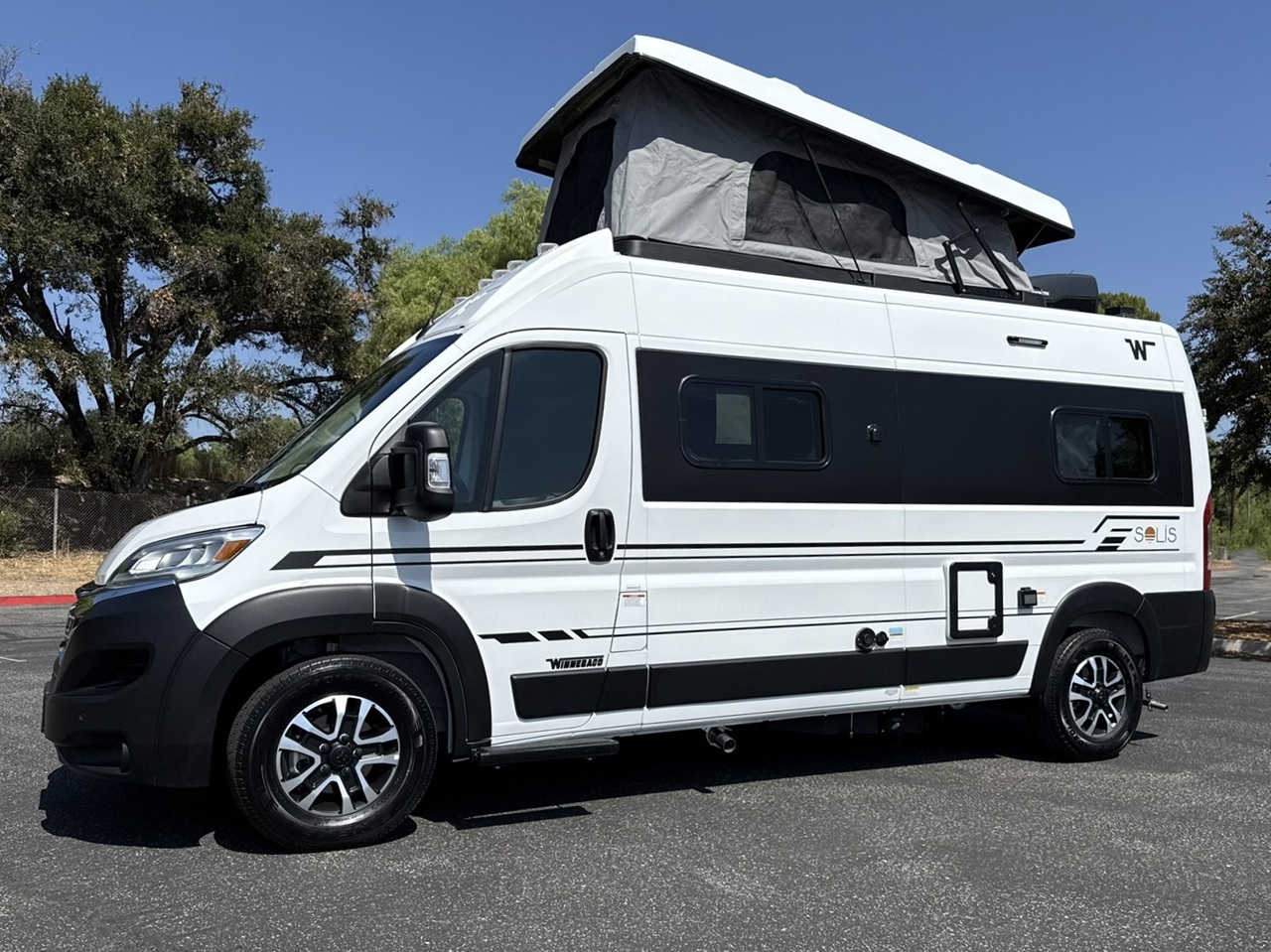 2027 Winnebago SOLIS 59P RV