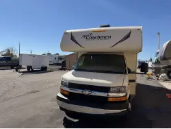 2018 COACHMEN FREELANDER 26DS