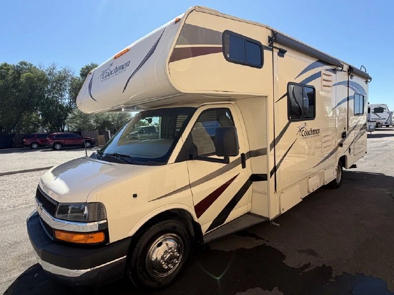 2018 COACHMEN FREELANDER 26DS