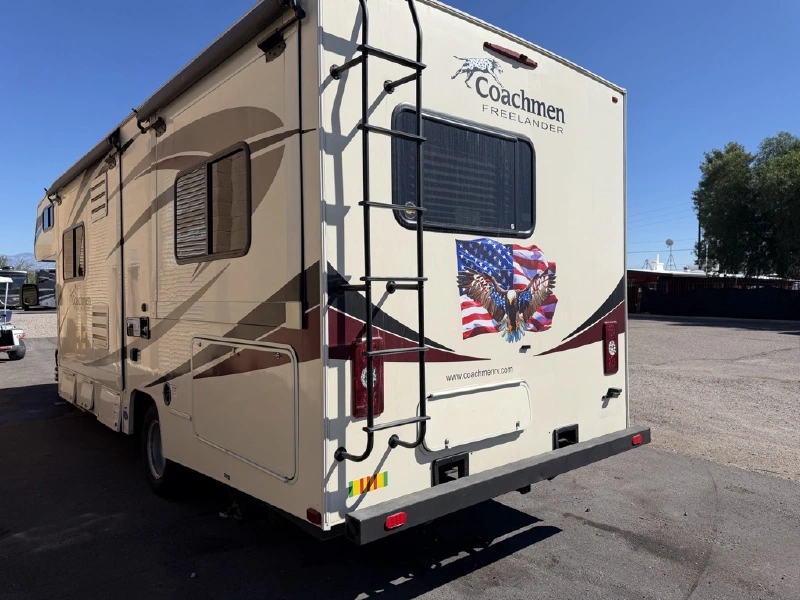2018 COACHMEN FREELANDER 26DS