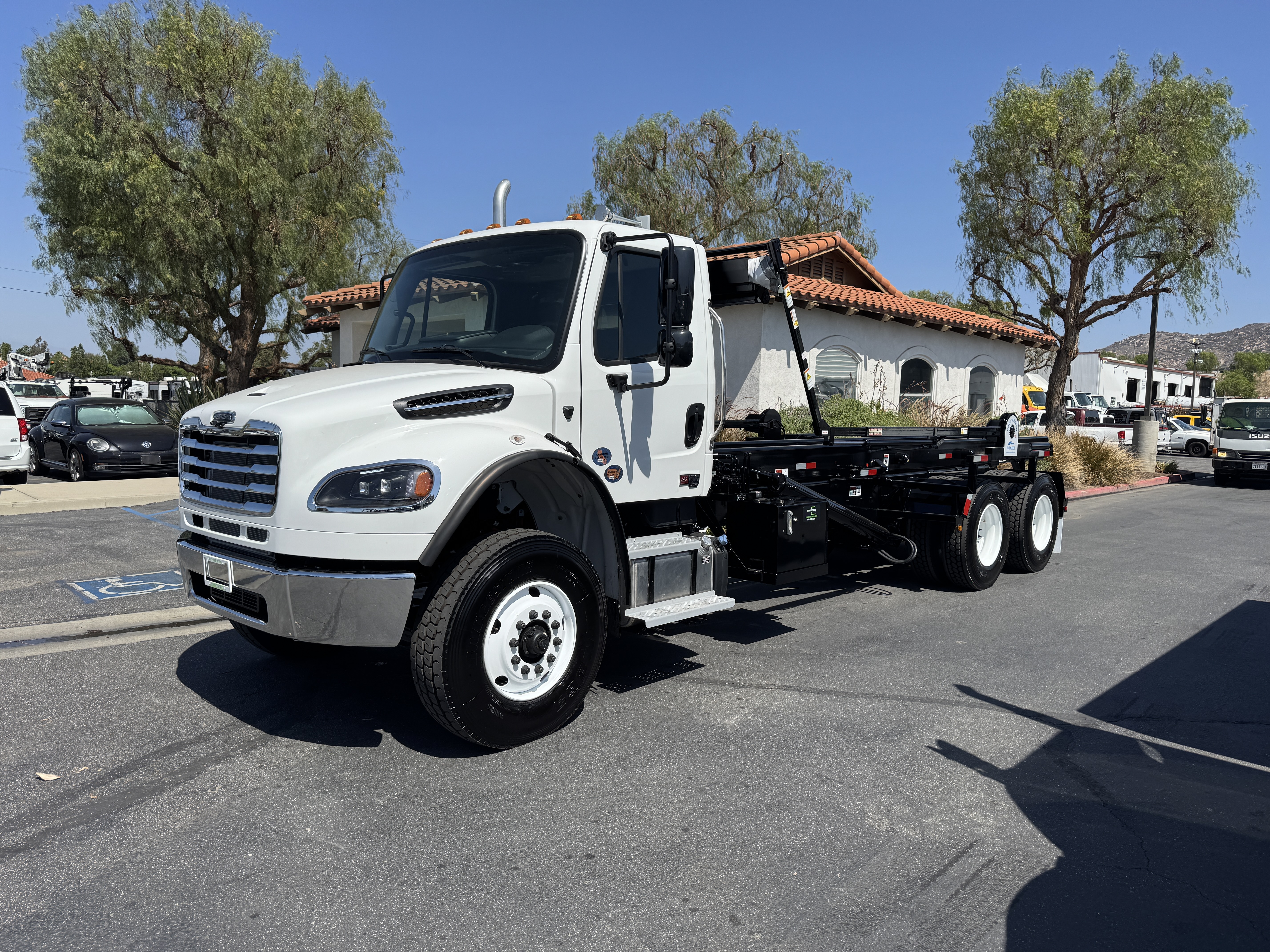 2027 FREIGHTLINER BUSINESS CLASS M2 106 in Norco, CA