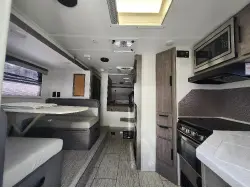 2023 LANCE 975 TRUCK CAMPER