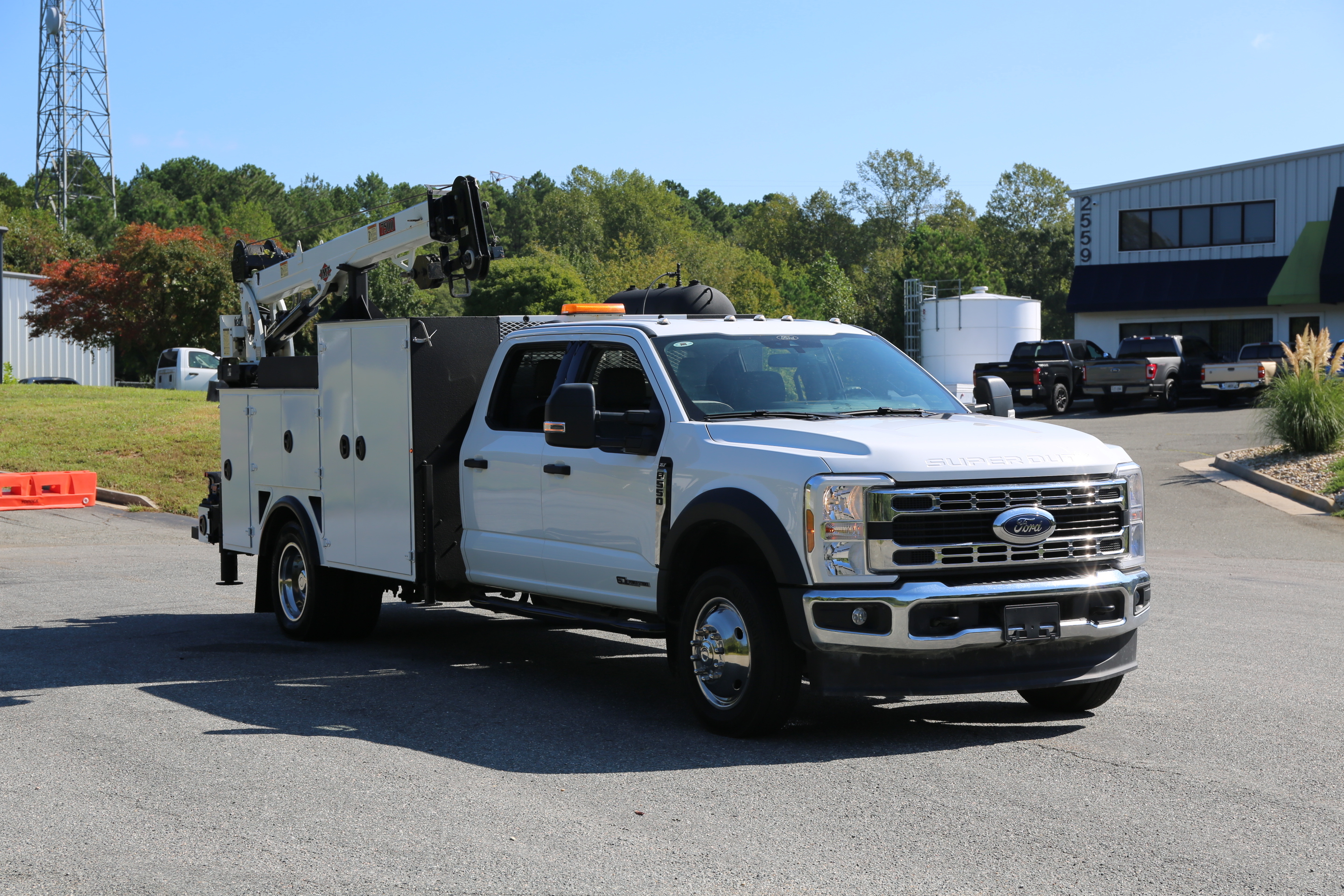 2025 FORD F550 in Oilville, VA