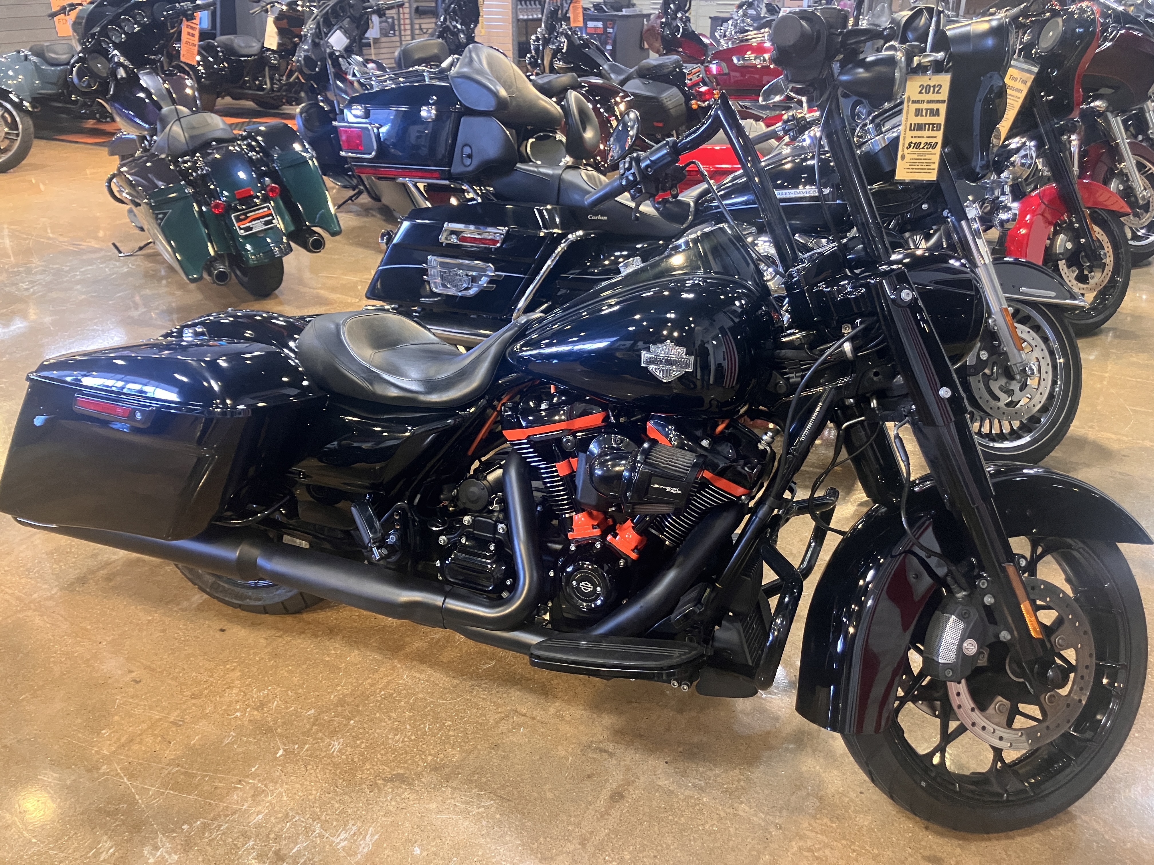 2023 Harley-Davidson NA CVO CUSTOM in West Long Branch, NJ