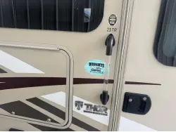 2016 THOR MOTOR COACH COMPASS 23TR
