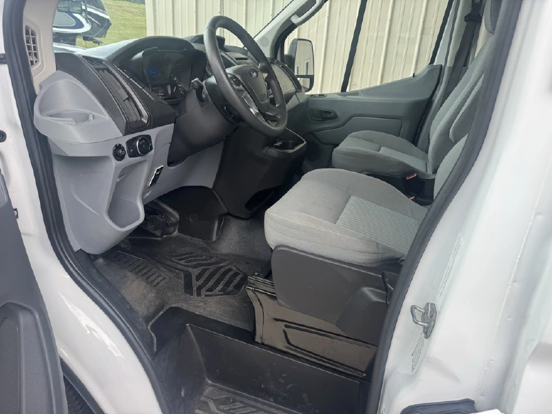 2016 THOR MOTOR COACH COMPASS 23TR