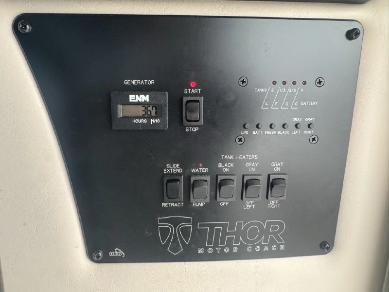 2016 THOR MOTOR COACH COMPASS 23TR