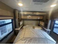 2016 THOR MOTOR COACH COMPASS 23TR