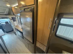 2016 THOR MOTOR COACH COMPASS 23TR