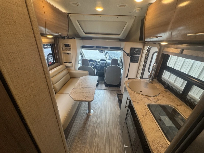2016 THOR MOTOR COACH COMPASS 23TR