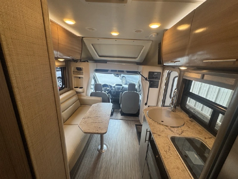 2016 THOR MOTOR COACH COMPASS 23TR
