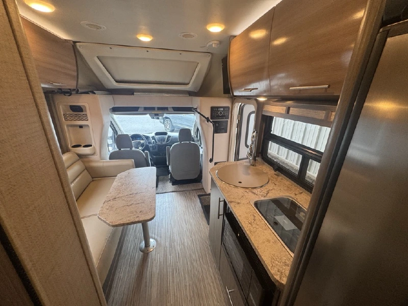 2016 THOR MOTOR COACH COMPASS 23TR