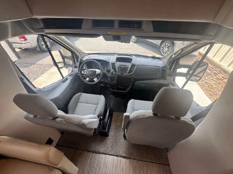 2016 THOR MOTOR COACH COMPASS 23TR