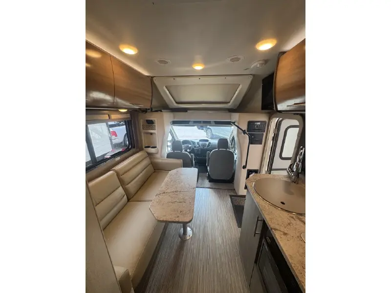2016 THOR MOTOR COACH COMPASS 23TR