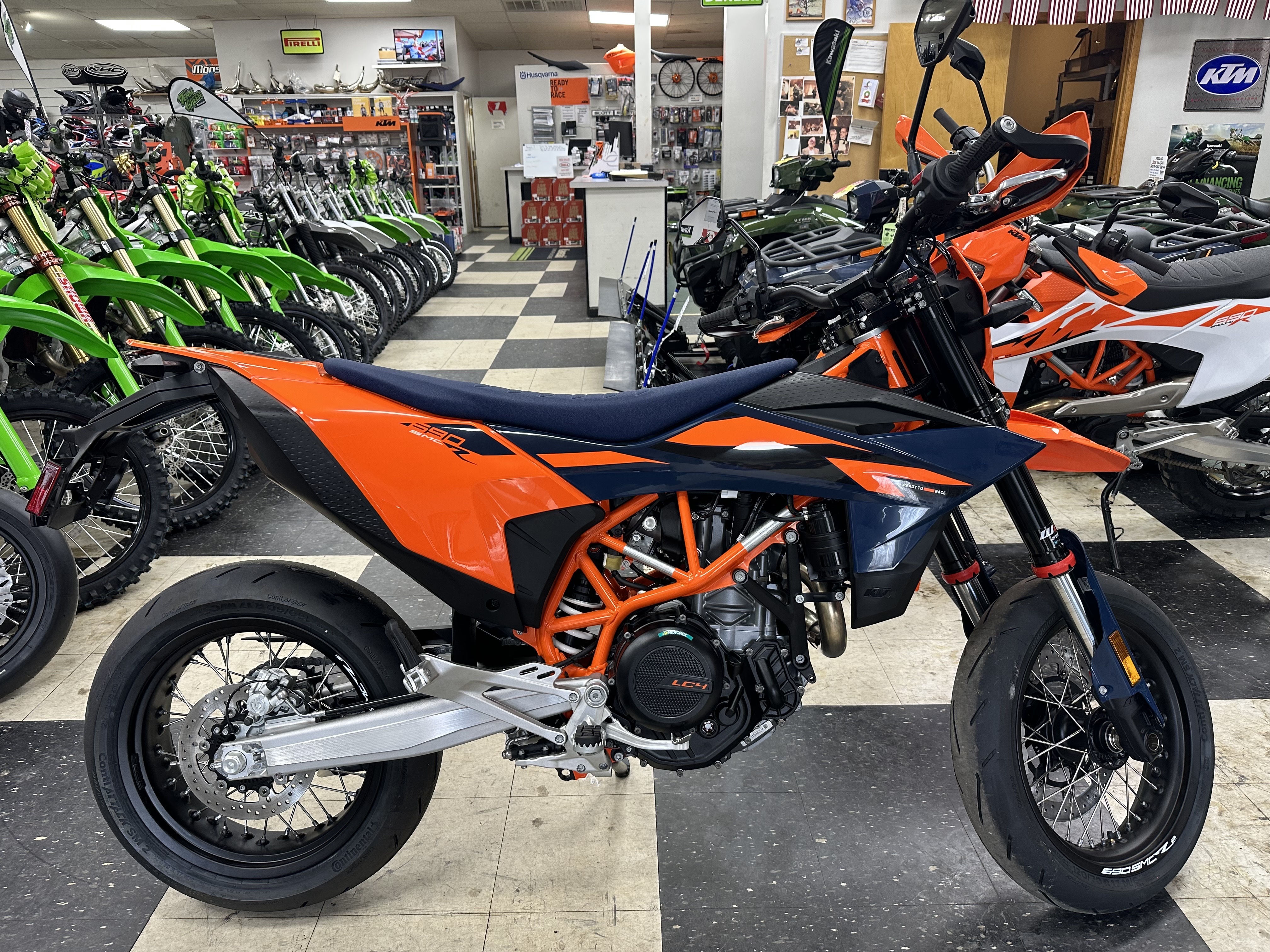2026 KTM 690 SMC R ENDURO R in Hamburg, NJ