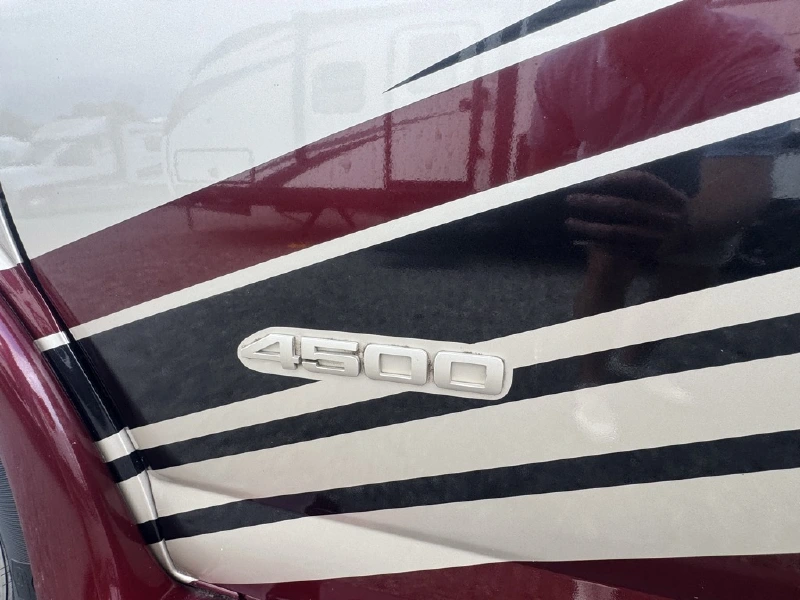 2013 COACHMEN CONCORD 280 LE