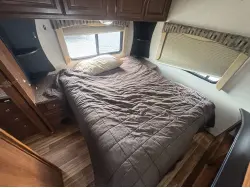 2013 COACHMEN CONCORD 280 LE