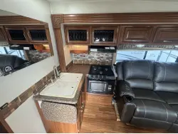 2013 COACHMEN CONCORD 280 LE