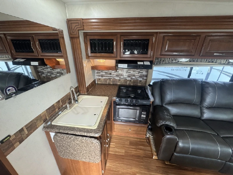 2013 COACHMEN CONCORD 280 LE