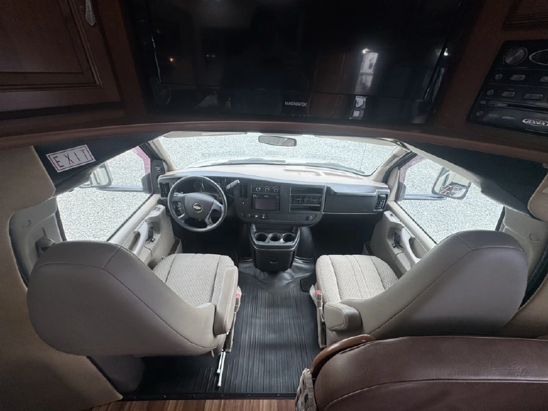 2013 COACHMEN CONCORD 280 LE