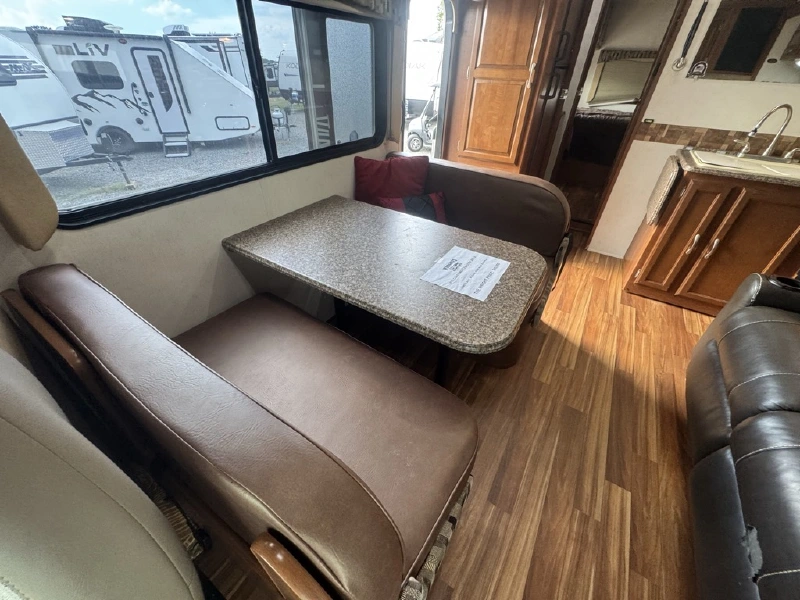 2013 COACHMEN CONCORD 280 LE