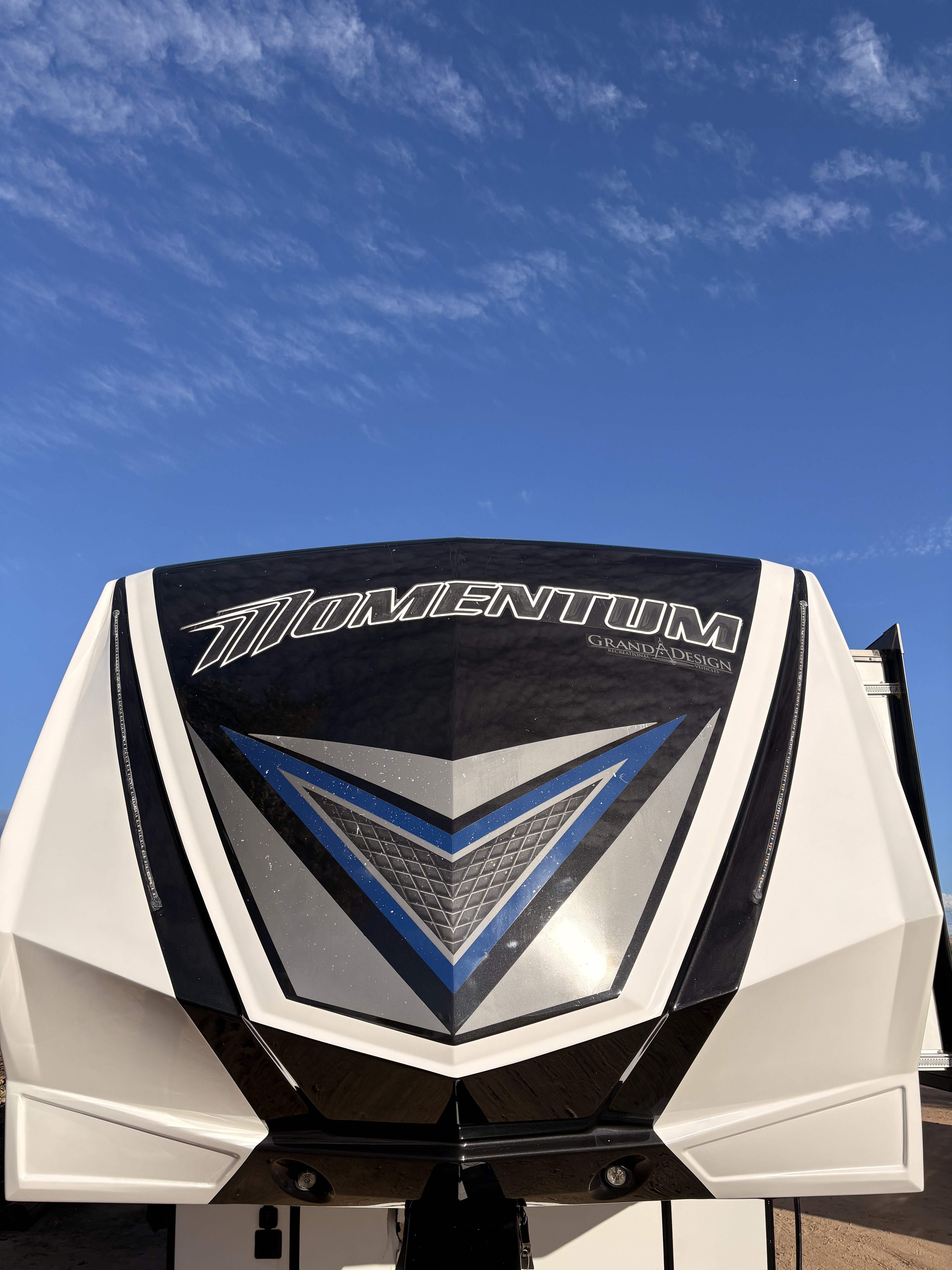 2018 Grand Design MOMENTUM M-CLASS 394M RV