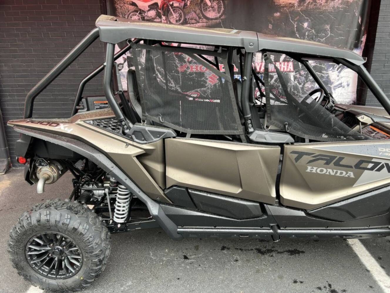 A photo of this 2026 Honda® Talon 1000X-4 FOX Live Valve