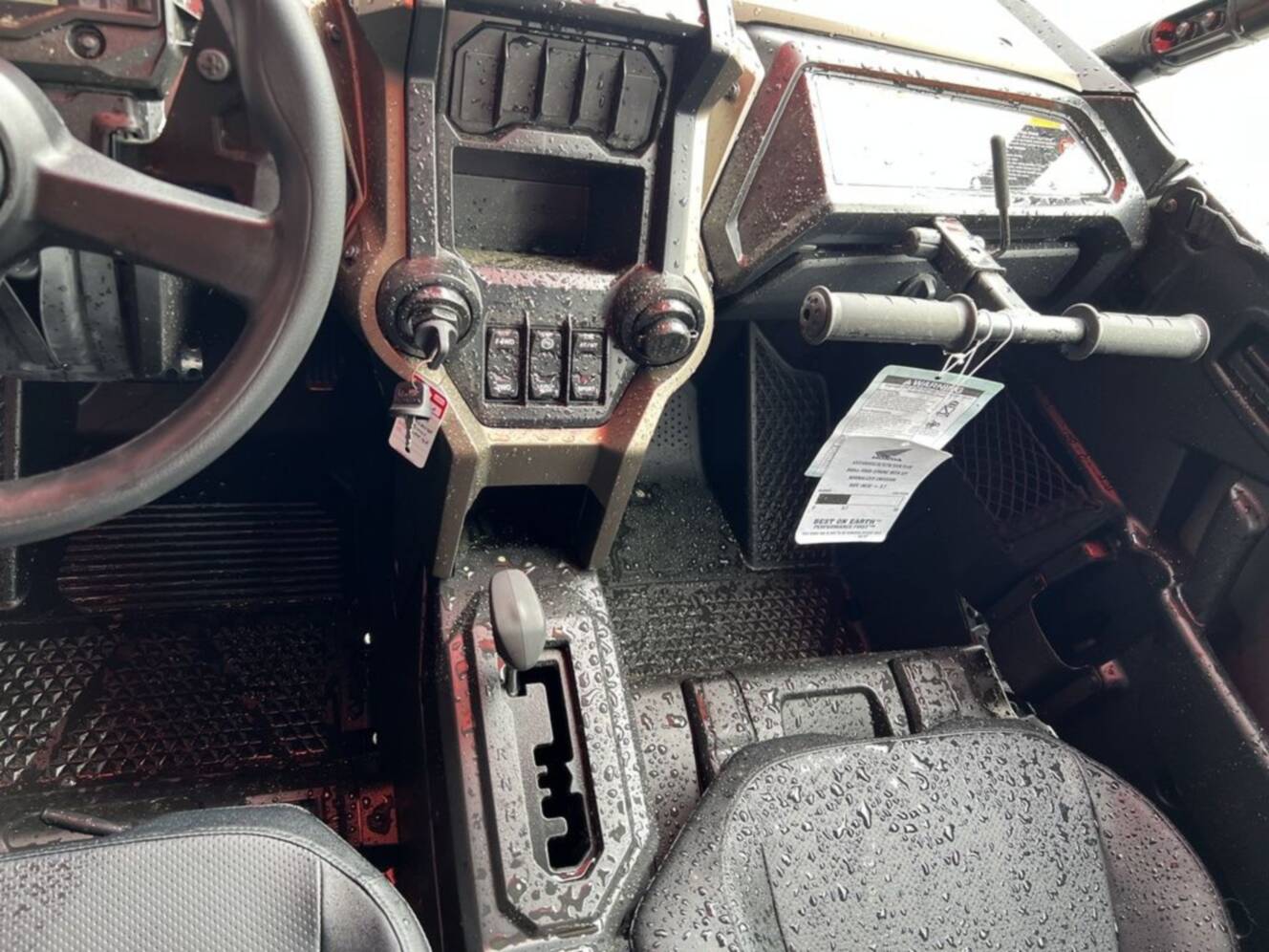 A photo of this 2026 Honda® Talon 1000X-4 FOX Live Valve