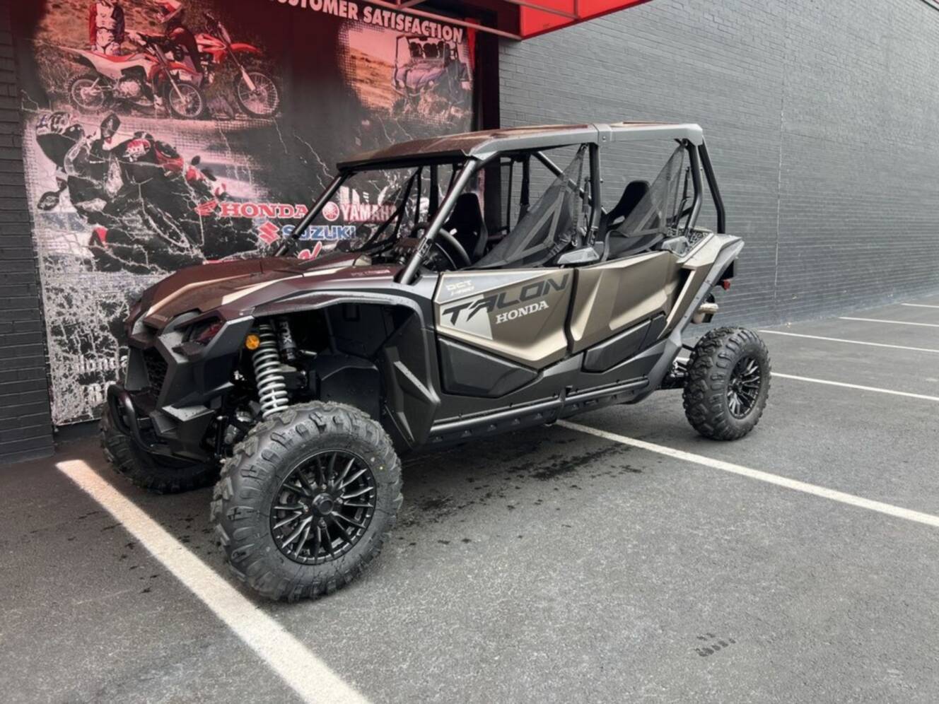 A photo of this 2026 Honda® Talon 1000X-4 FOX Live Valve