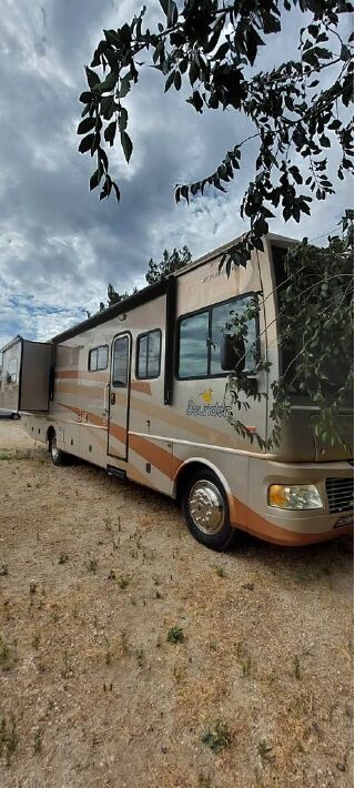 2007 FLEETWOOD BOUNDER 35E