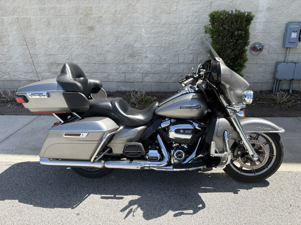 2017 Harley-Davidson Touring FLHTCU - Electra Glide Ultra Classic ULTRA CLASSIC FLHTCU in Jacksonville, FL