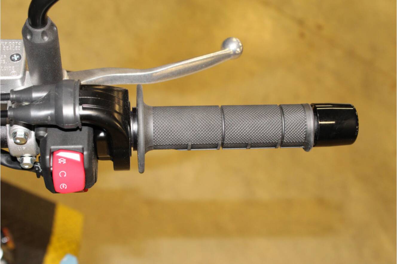 A photo of this 2025 Suzuki DR-Z4SM